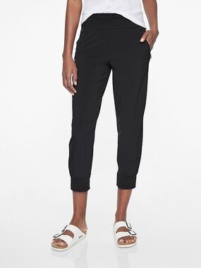 Athleta Soho Cropped Jogger Black